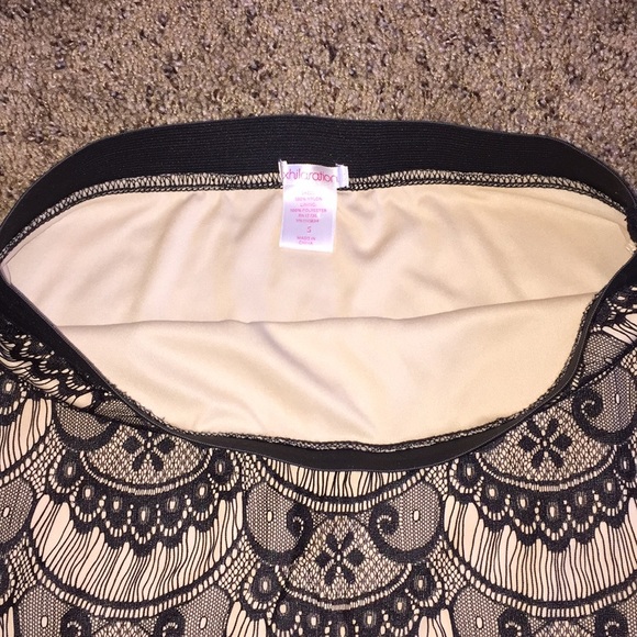 Xhilaration Women’s / Junior Mini Skirt Size S - Picture 3 of 6
